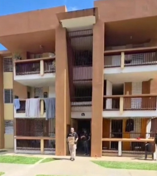 Arrestan a personas en dos residenciales de Juncos por  ocupación ilegal de unidades de vivienda