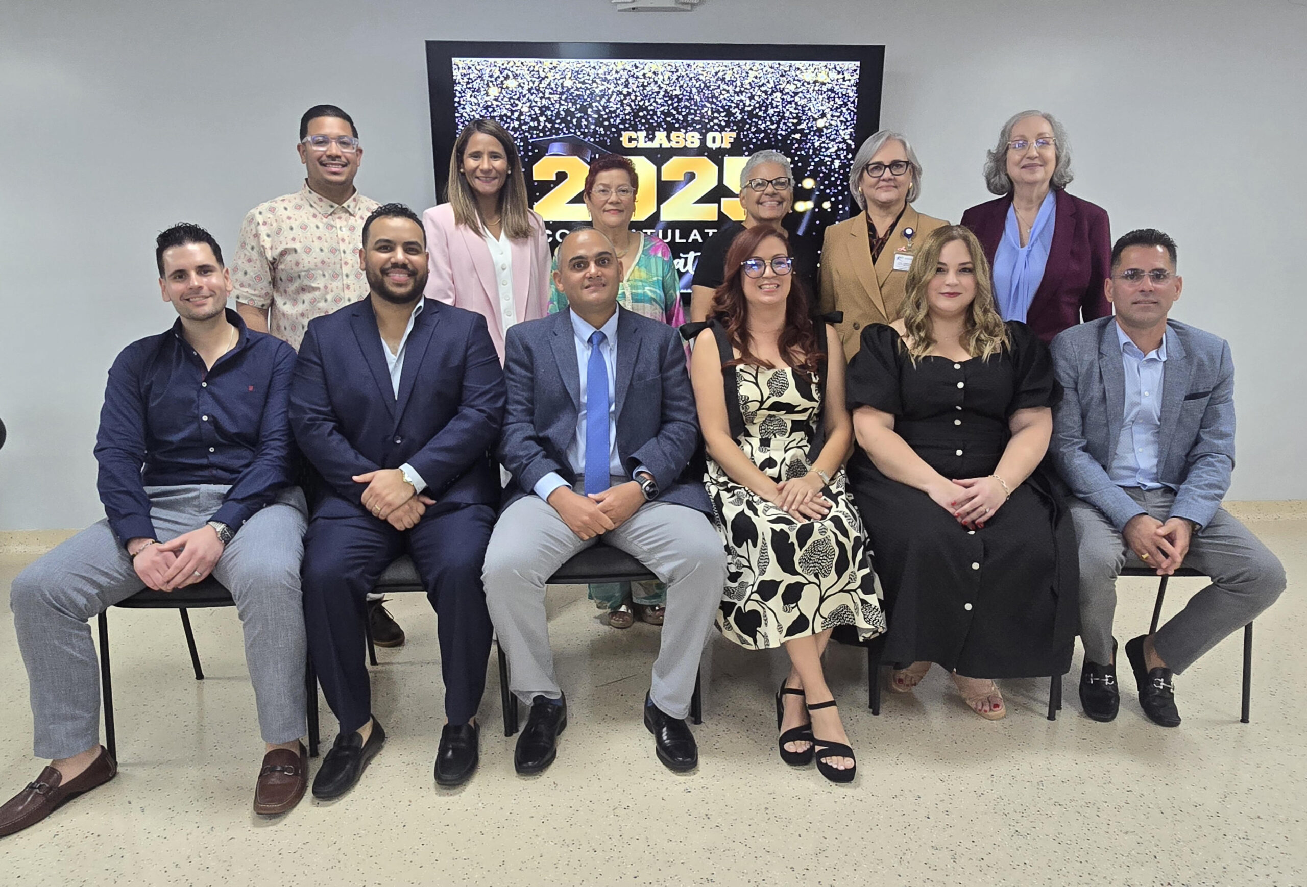Hospital Ryder gradúa a la segunda clase del Programa de Educación Médica Graduada